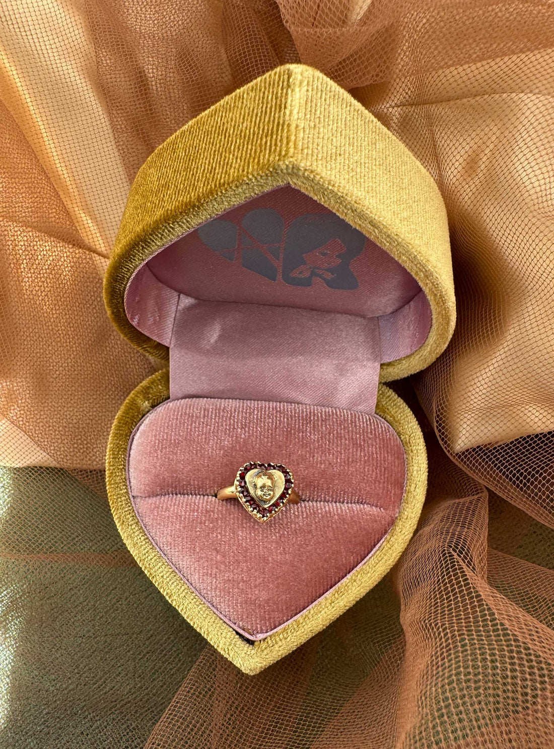 The Velvet Rat Box