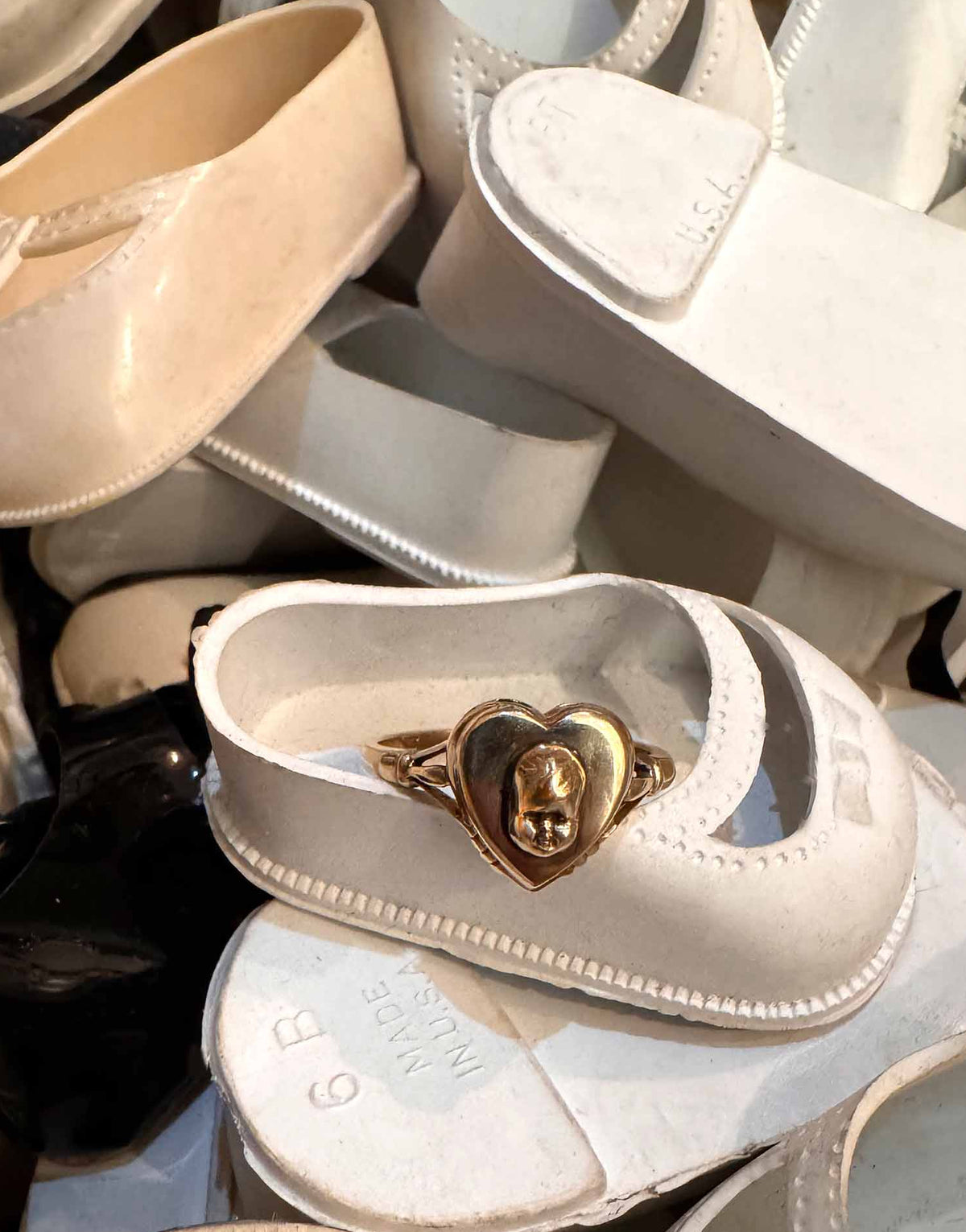 14K gold estate sourced heart ring with tiny sculpted baby head on hand, one of a kind Anomaly Relic heirloom jewelry