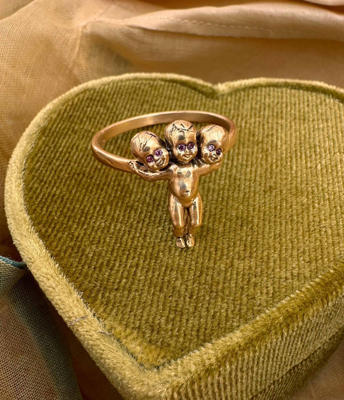 3 Headed Baby Ring in 14K Gold, Sapphire Eyes